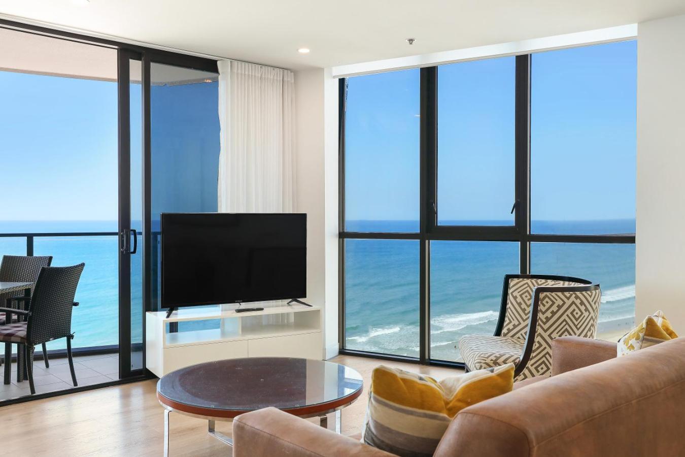 Rhapsody Surfers Paradise Beachfront Sleeps 6 - Optimise Bnb 골드코스트 외부 사진